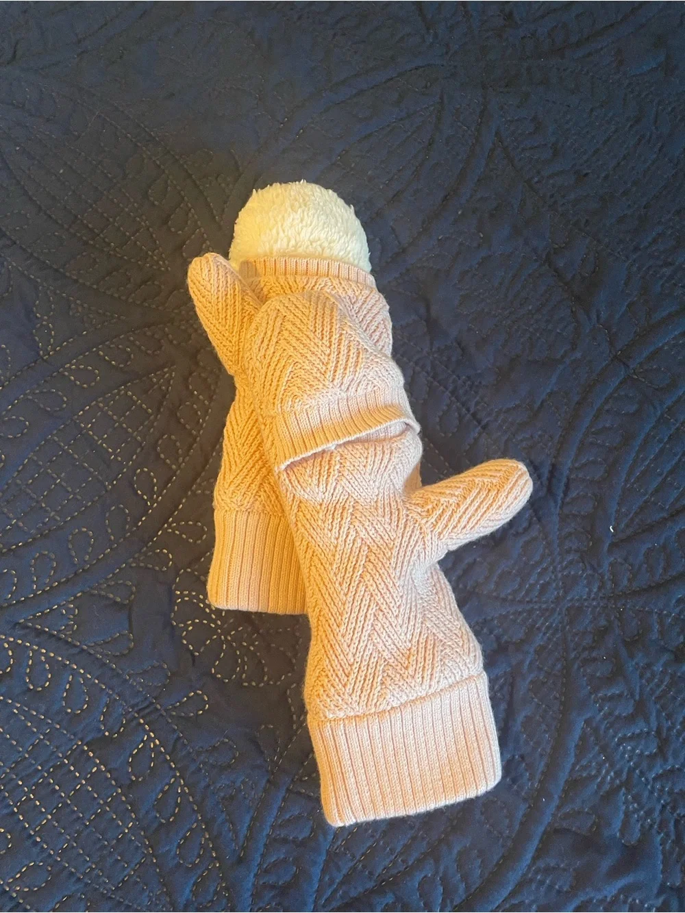 lululemon athletica lululemon mittens